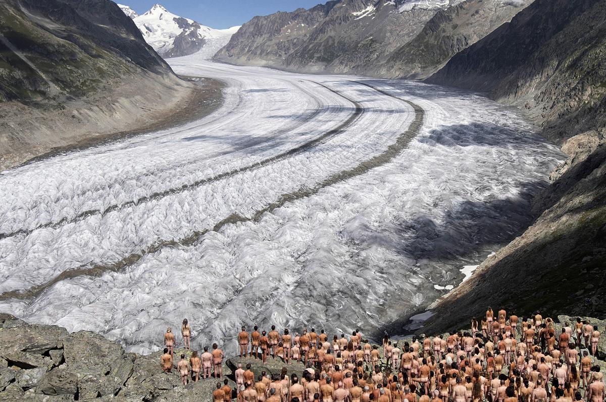Naked volunteers - Aletsch glacier